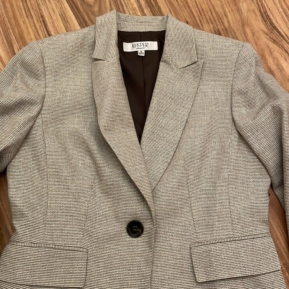 New Kasper blazer - Picture 4 of 12